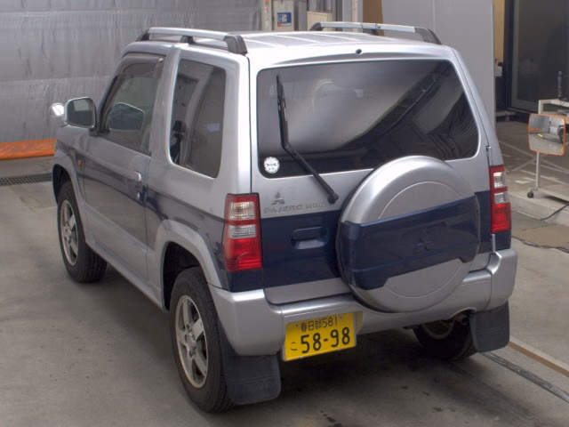 MITSUBISHI PAJERO MINI