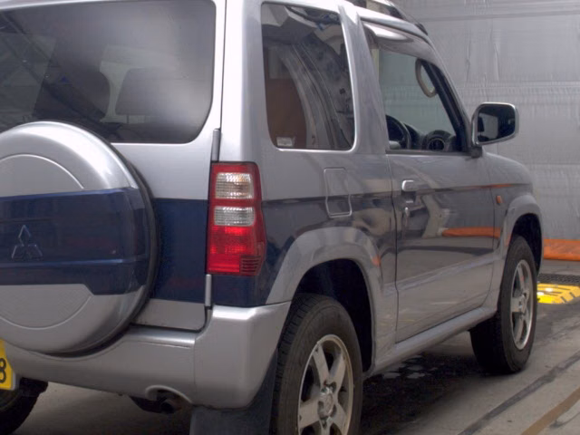 MITSUBISHI PAJERO MINI