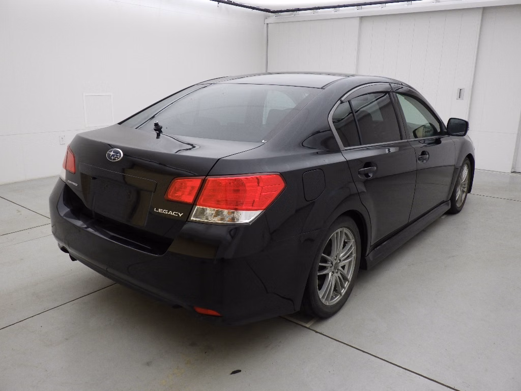 SUBARU LEGACY B4