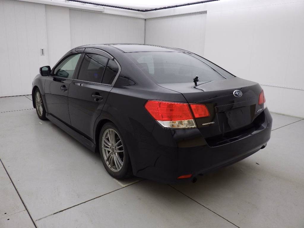 SUBARU LEGACY B4