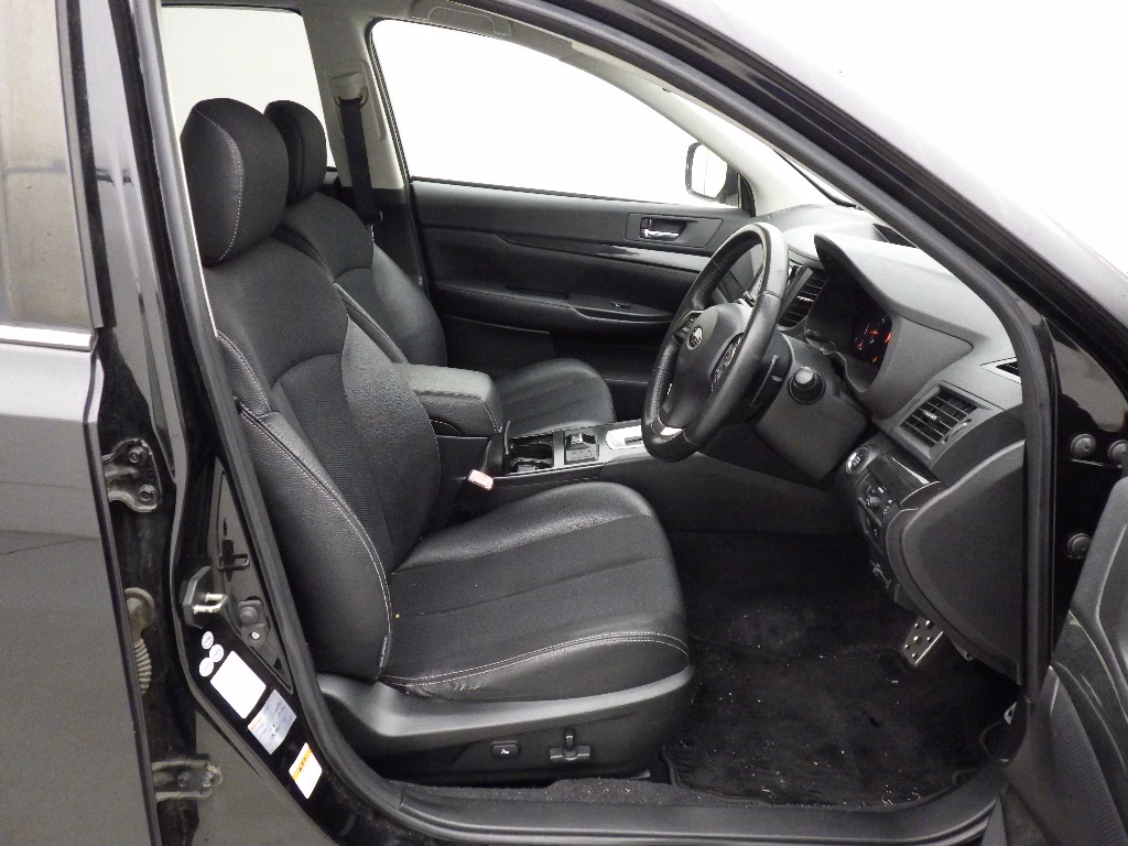 SUBARU LEGACY B4