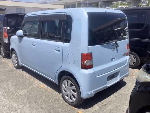 DAIHATSU MOVE CONTE