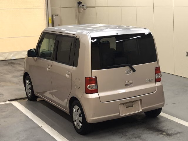 DAIHATSU MOVE CONTE