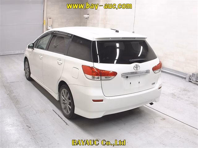 TOYOTA WISH