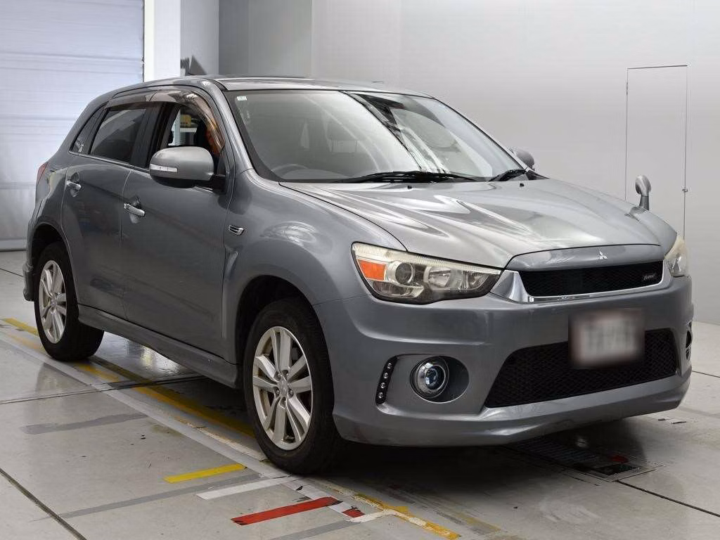 MITSUBISHI RVR
