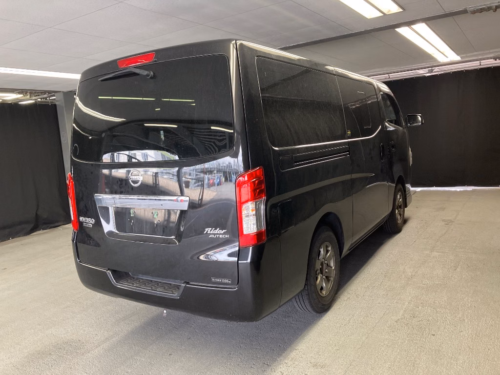 NISSAN NV350 CARAVAN
