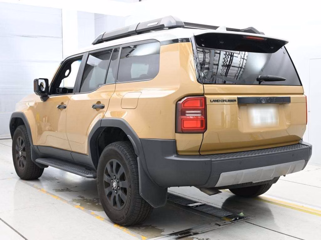 TOYOTA LAND CRUISER PRADO