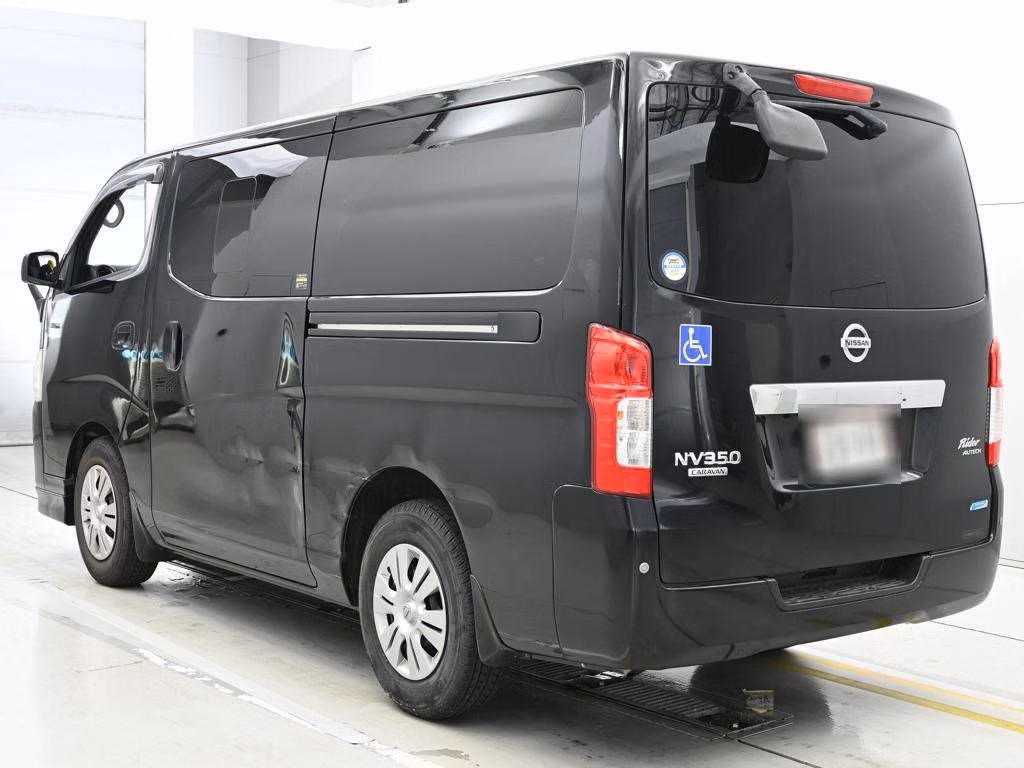 NISSAN NV350 CARAVAN