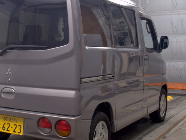 MITSUBISHI TOWN BOX