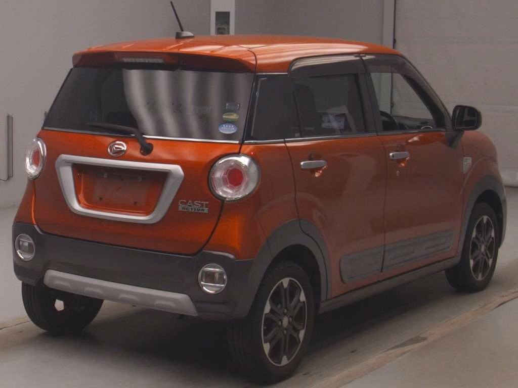 DAIHATSU CAST