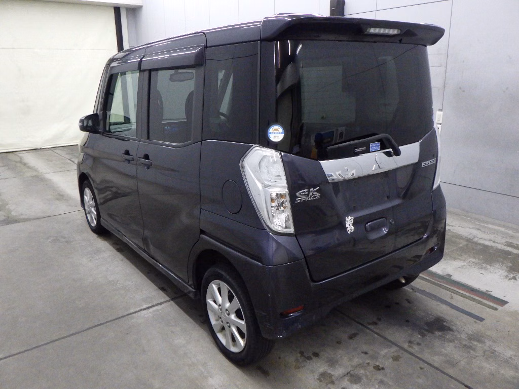 MITSUBISHI EK SPACE