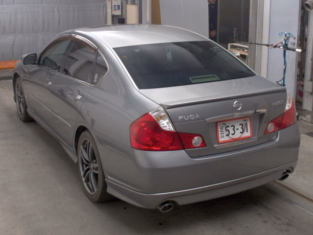 NISSAN FUGA