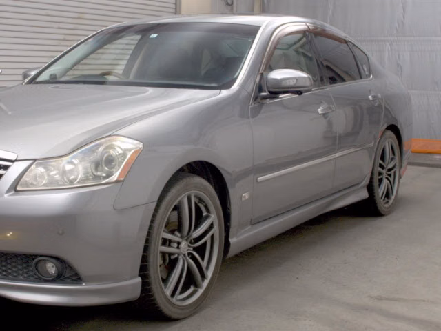 NISSAN FUGA