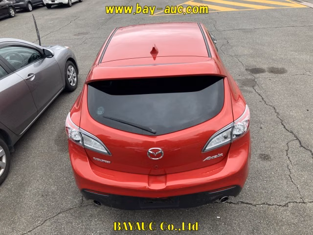 MAZDA AXELA