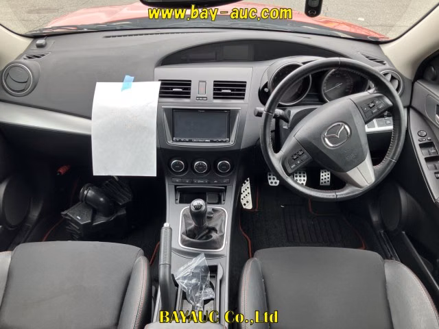 MAZDA AXELA