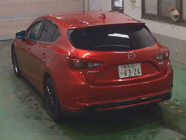 MAZDA AXELA