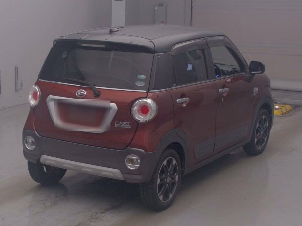 DAIHATSU CAST