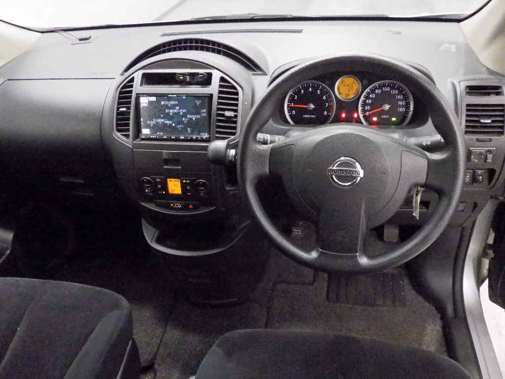 NISSAN LAFESTA