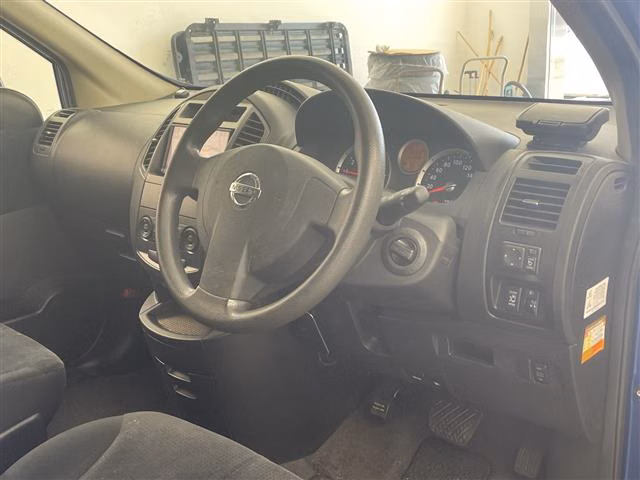 NISSAN LAFESTA