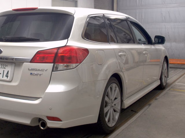 SUBARU LEGACY