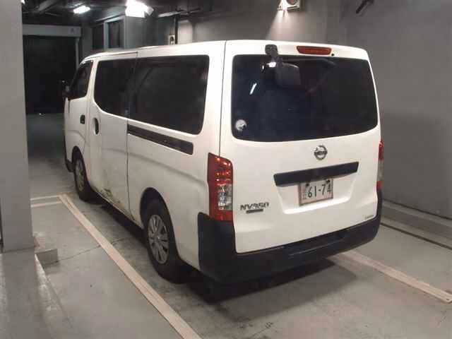 NISSAN NV350 CARAVAN