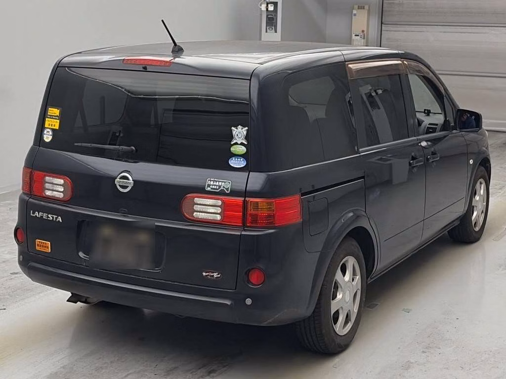 NISSAN LAFESTA