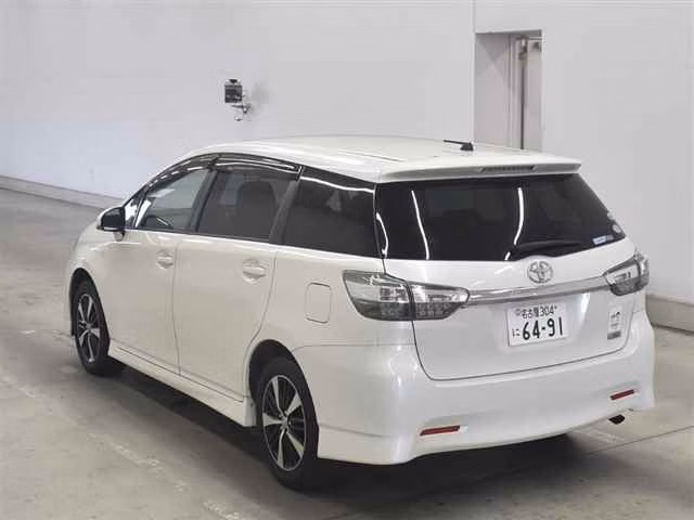 TOYOTA WISH
