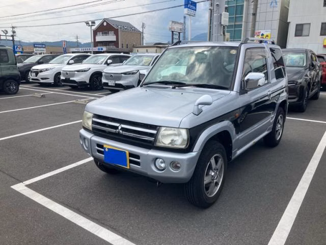 MITSUBISHI PAJERO MINI