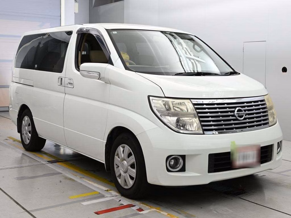 NISSAN ELGRAND
