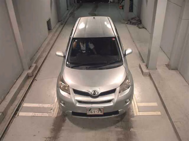 TOYOTA IST