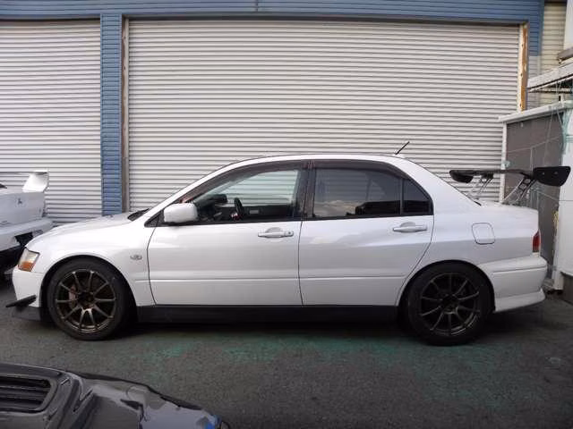 MITSUBISHI LANCER EVOLUTION