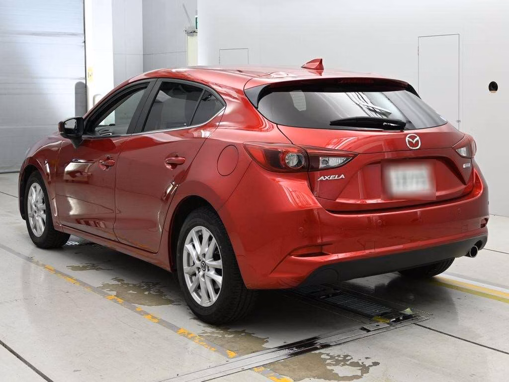 MAZDA AXELA