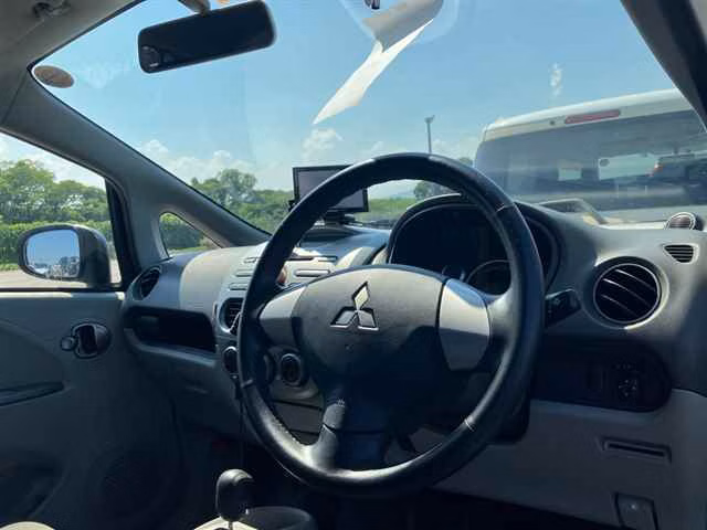 MITSUBISHI I