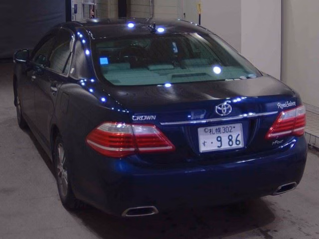 TOYOTA CROWN