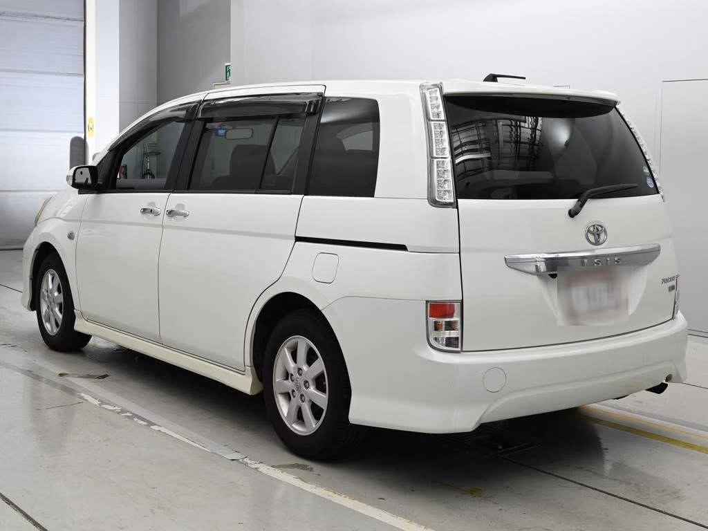 TOYOTA ISIS