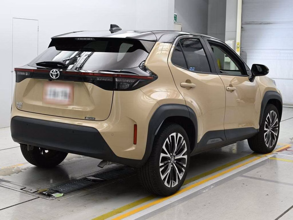 TOYOTA YARIS CROSS