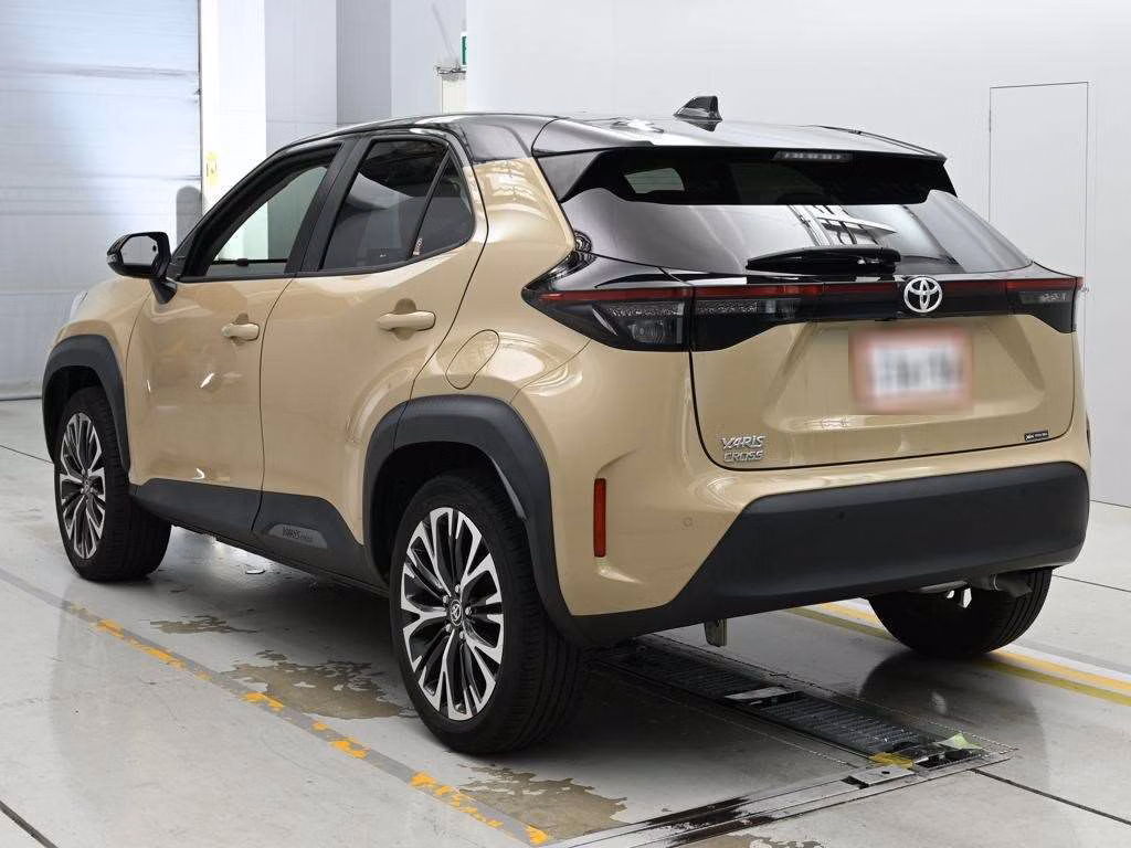 TOYOTA YARIS CROSS