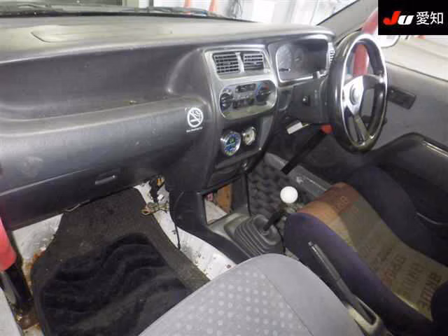 DAIHATSU STORIA