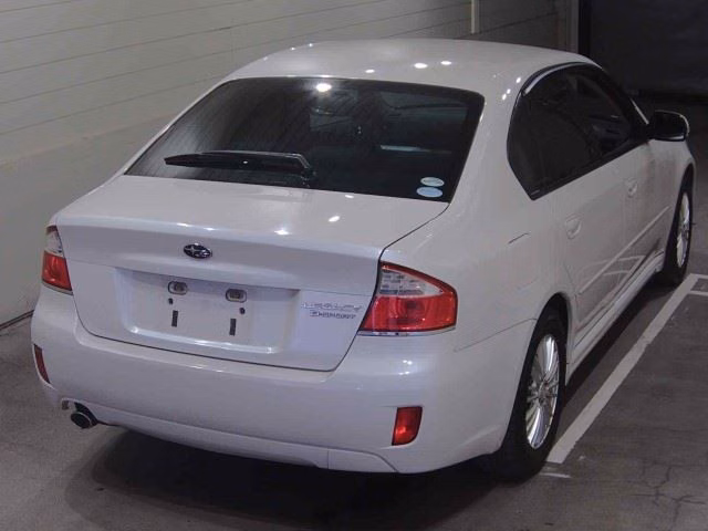 SUBARU LEGACY B4