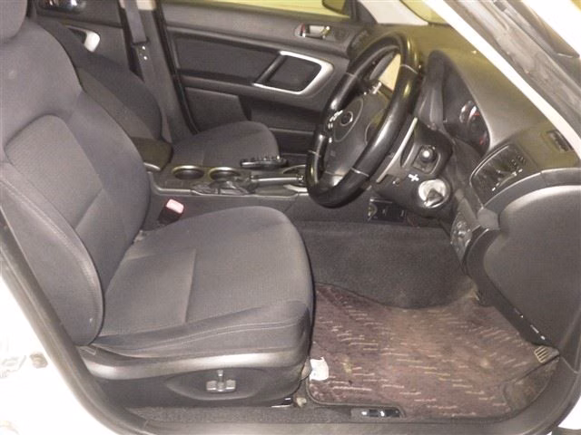 SUBARU LEGACY B4