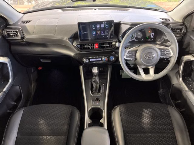 DAIHATSU ROCKY