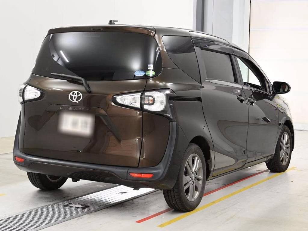 TOYOTA SIENTA