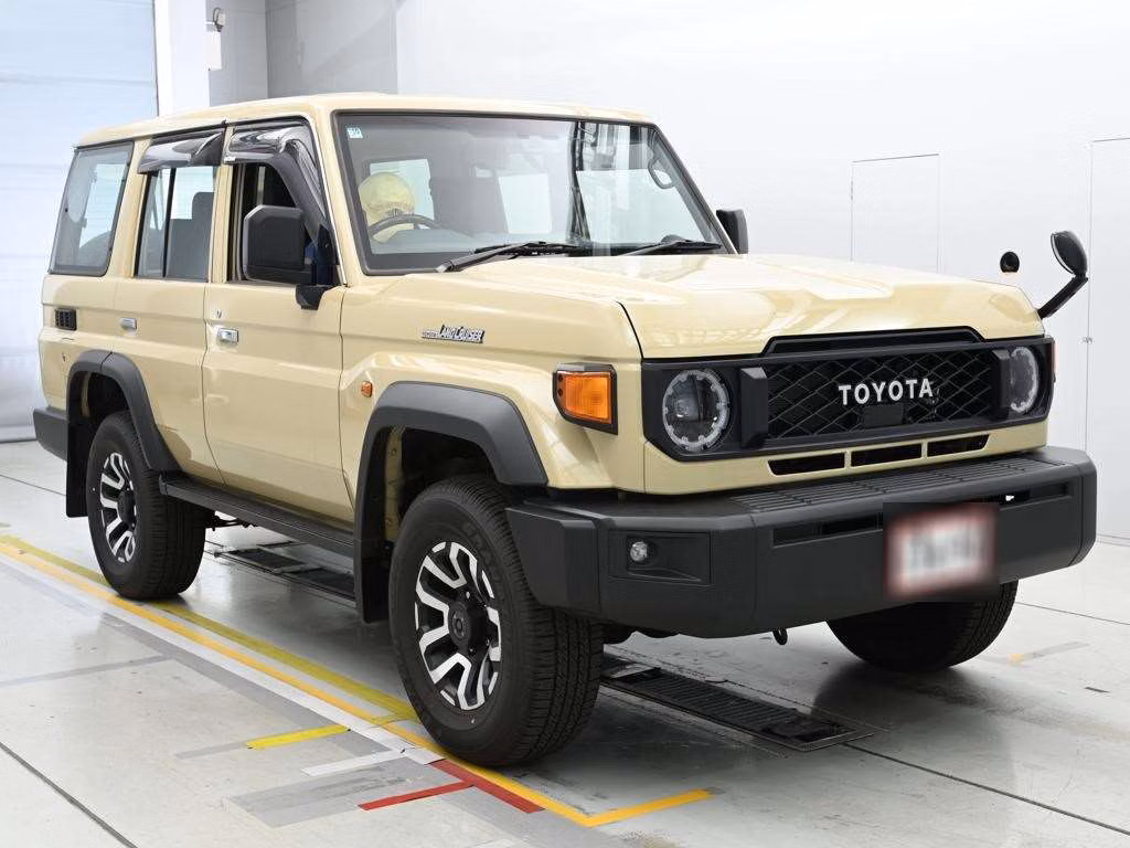 TOYOTA LAND CRUISER