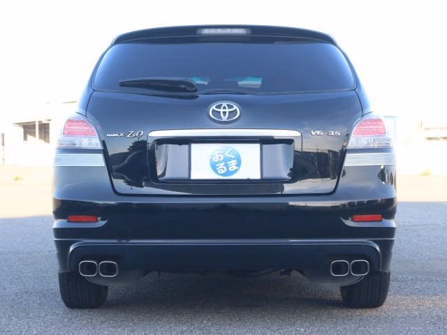 TOYOTA MARK X ZIO