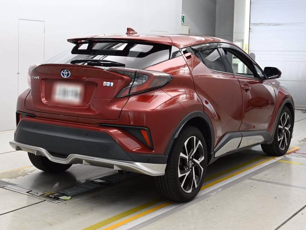 TOYOTA C-HR