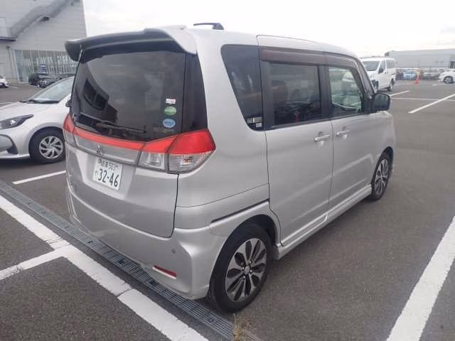 MITSUBISHI DELICA D:2