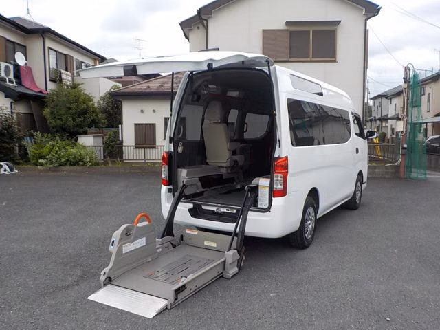 NISSAN NV350 CARAVAN