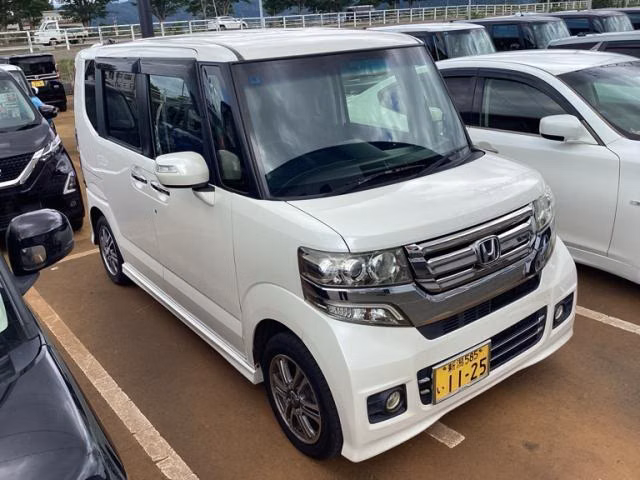 HONDA N-BOX