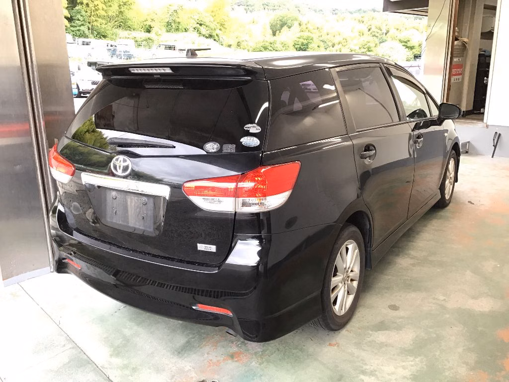 TOYOTA WISH