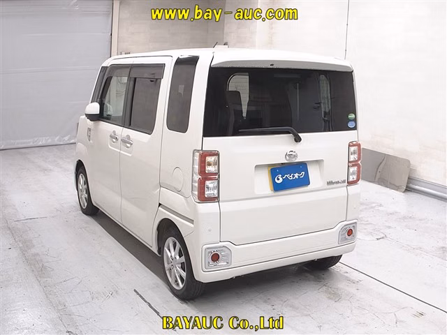 DAIHATSU WAKE